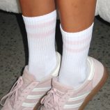 white-fox-wanna-be-close-socks-grey-white-pink_30.04.2506