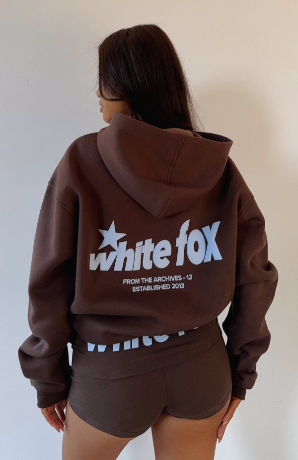 white_fox_from_the_archives_lounge_77_1
